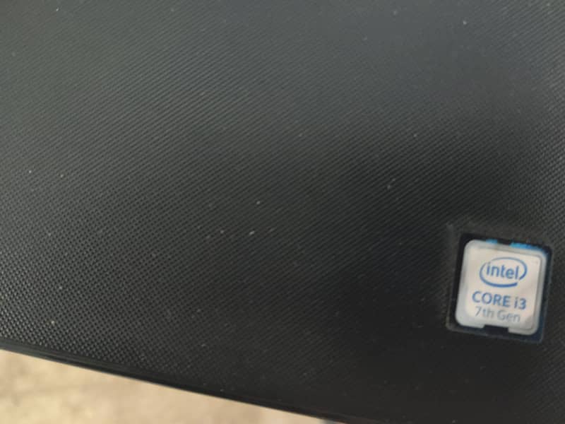 Dell Laptop with original charger I3 7th generation (Screen Problem) - 5