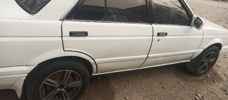 Nissan Sunny 1988 8