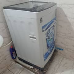 automatic washing machine in a good condition