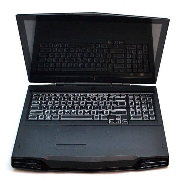 Alienware m17xr2 0