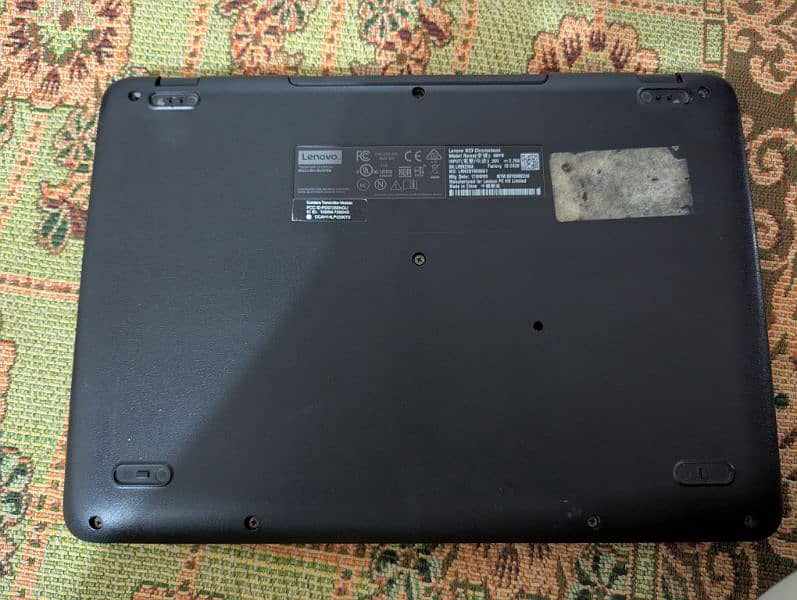 Lenovo N23 Chromebook with playstore 1