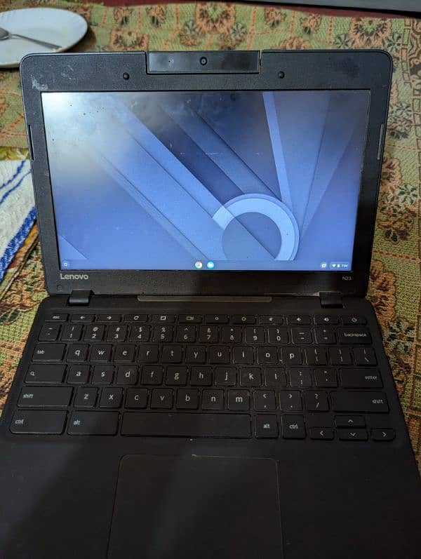 Lenovo N23 Chromebook with playstore 2