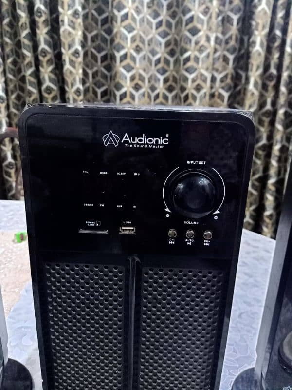 Audionic speakers 3