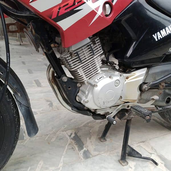 YBR 125G 7