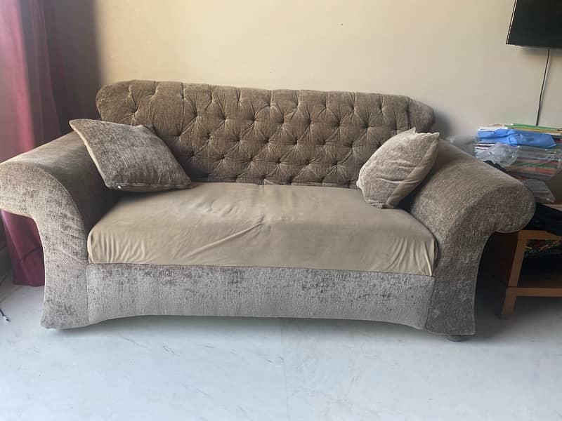 sofa 2 seater 0