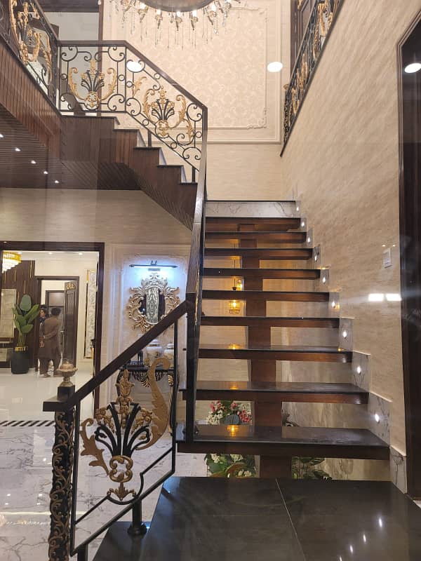 Brand New 13 Marla Corner House For Sale In Shaheen Block Sector B Bahria Town Lahore 2