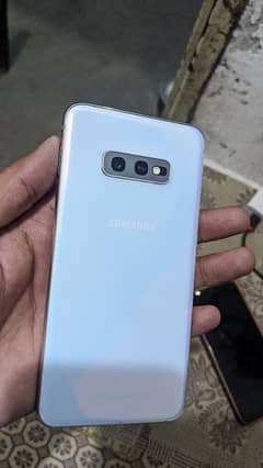 Samsung S10e 6/128 Official