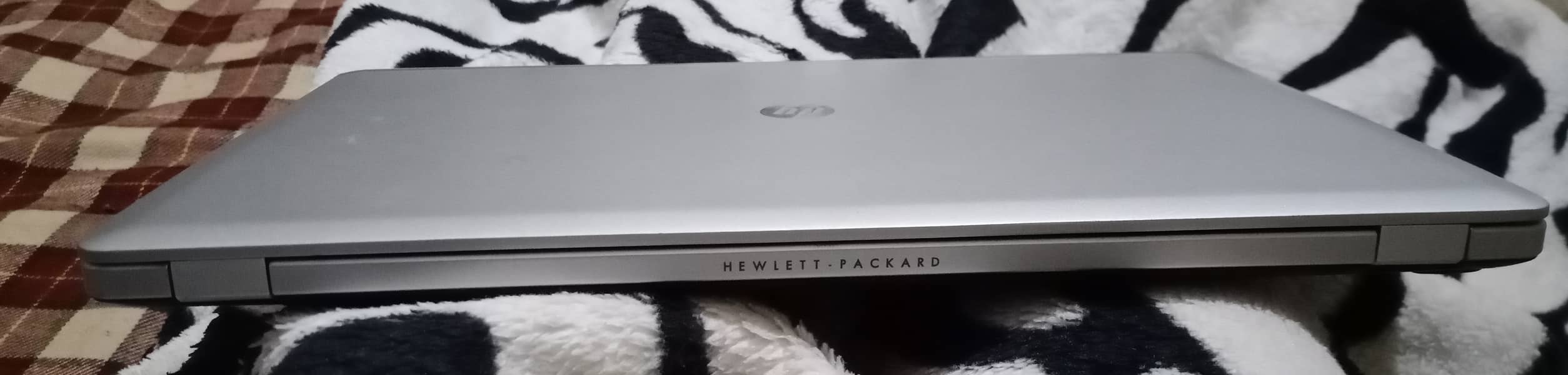 HP Folio Laptop 2