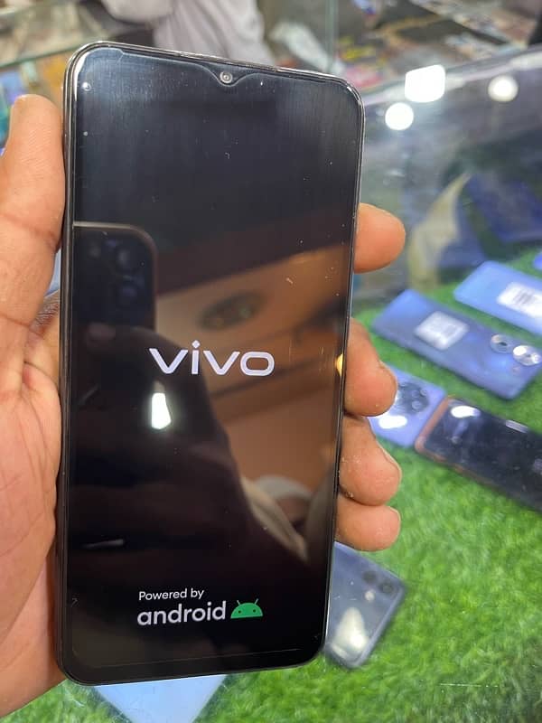 vivo y33s 6