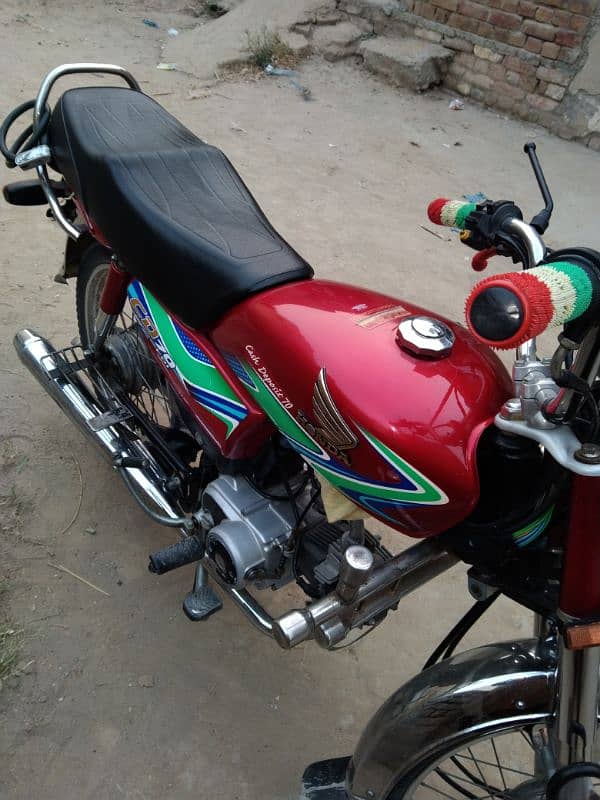 Honda CD70 lush Condition Only 21000km driven 8