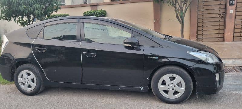 Toyota Prius 2015 3