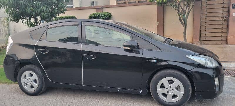 Toyota Prius 2015 5