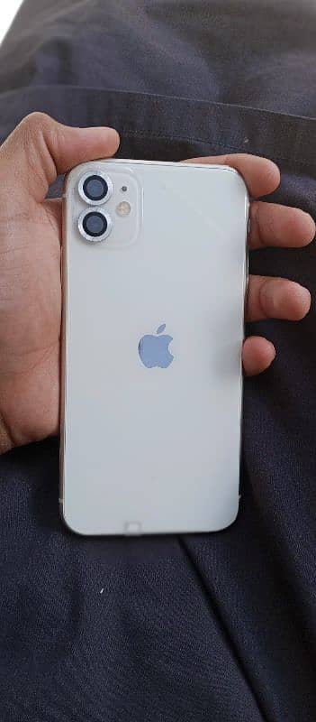 iphone 11 ( water pack ) 7