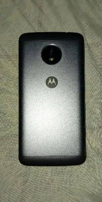 Moto E4 Plus (Fingerprint) (3GB/16GB) 4