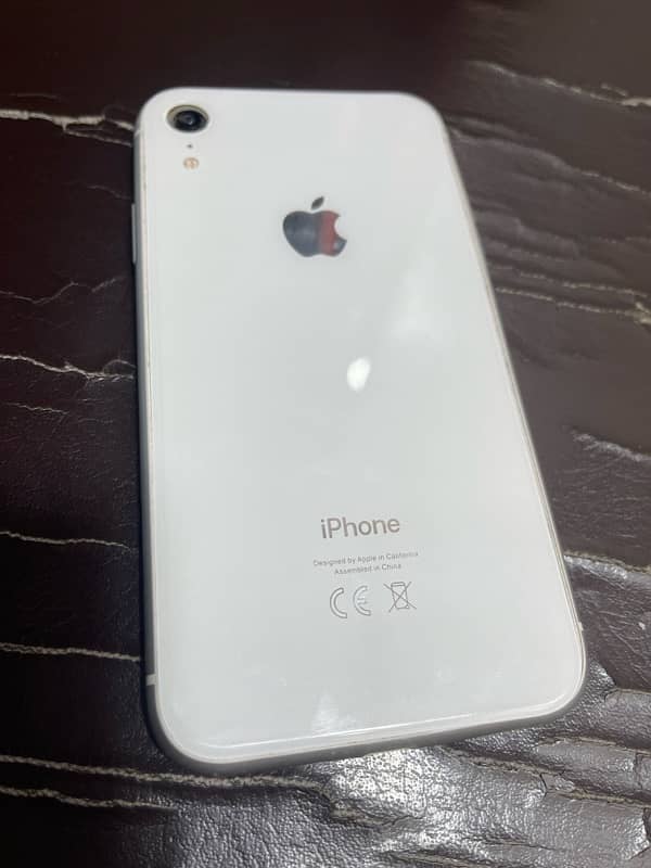 iphone xR 64gb 0