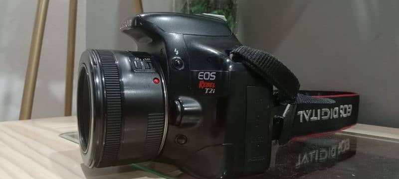 Dslr camera 0