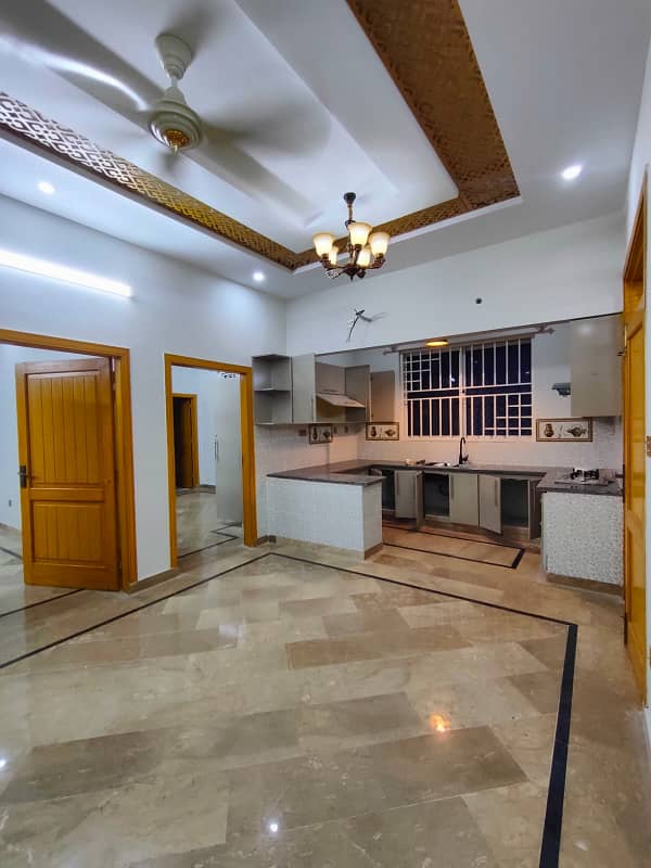 Triple storey house for sale 9