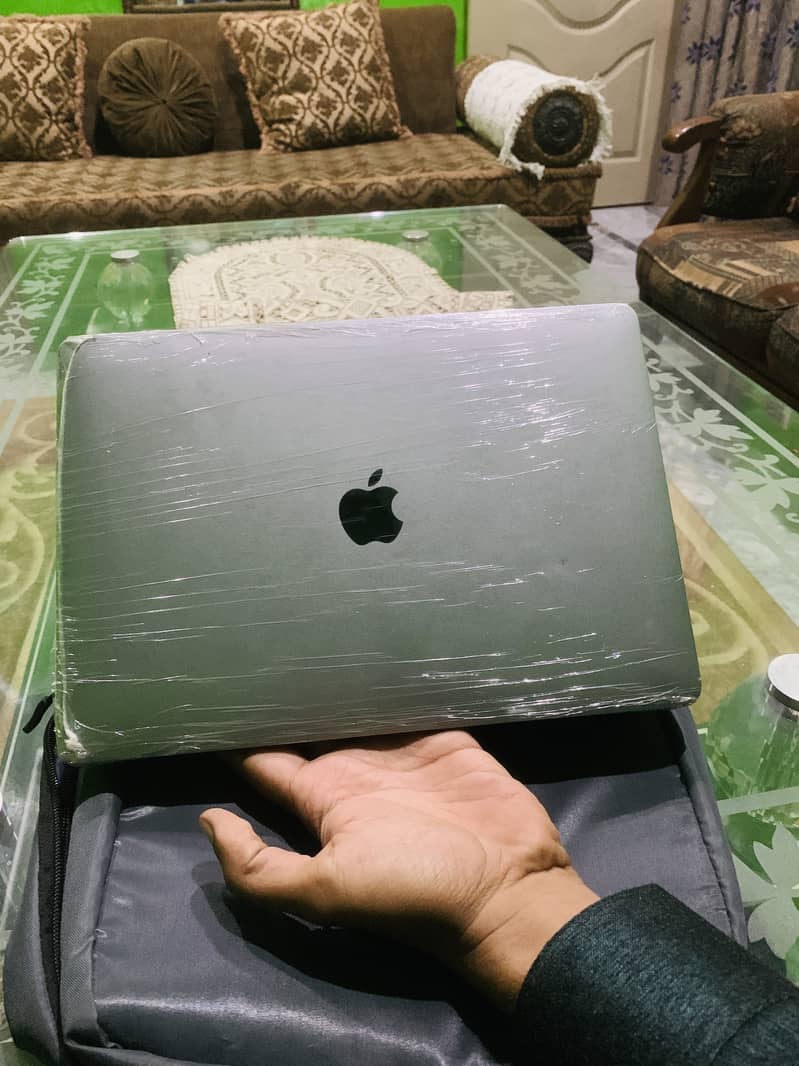 macbook pro 2018 3