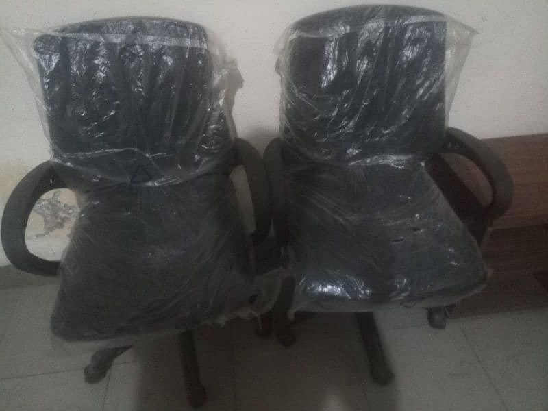 These are good quality chairs. 9 chairs are left for sell 0