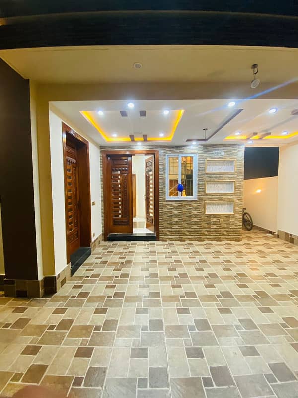 10 MARLA TOP LOCATION HOUSE AVAILABLE FOR SALE IN WAPDA TOWN PHASE 1 9