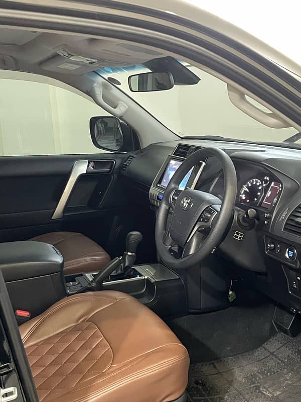 Toyota Land Cruiser TX 2.7  2019/2024 6