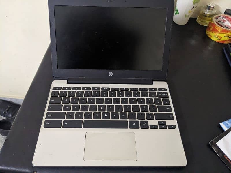 HP CHROME BOOK AVAILABLE 32GB 0