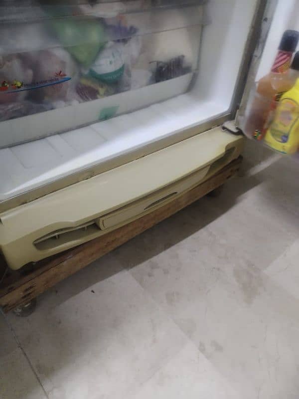 Pel Fridge Good Condition 3