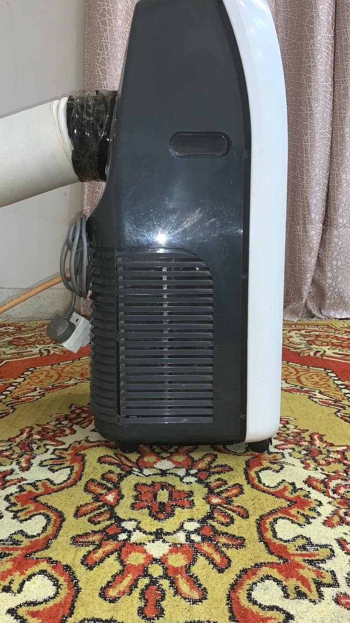 Portable inverter 1 Ton A/C 4