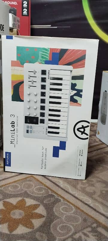 MiniLab 3 ARTURIA midi keyboard 0