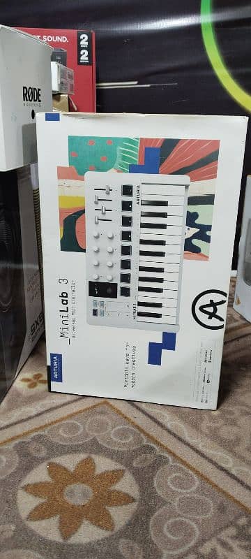 MiniLab 3 ARTURIA midi keyboard 1