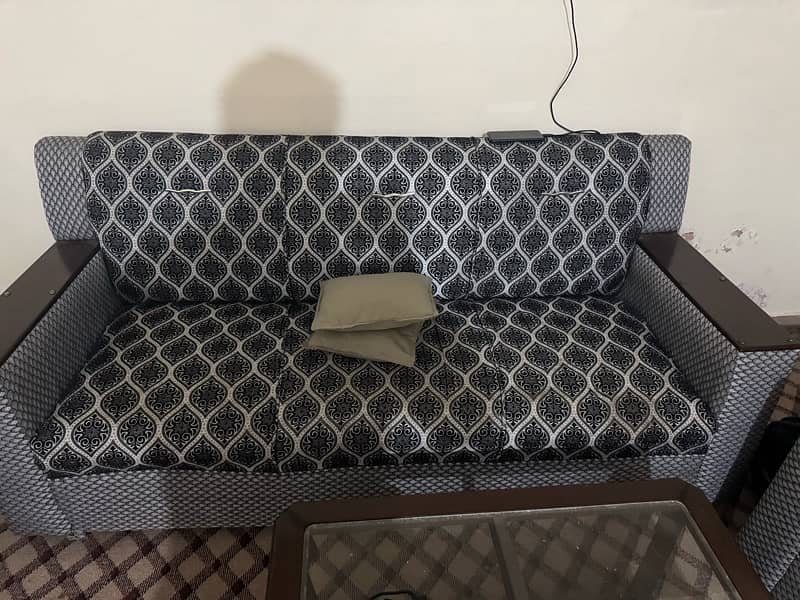 5 Seater Sofa with table for sale 2