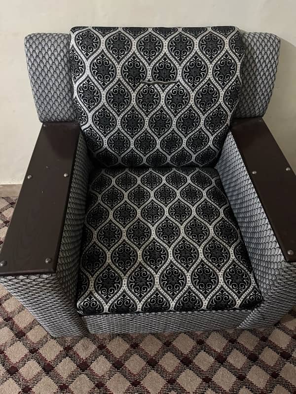 5 Seater Sofa with table for sale 3