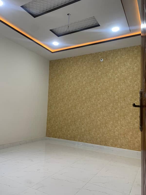 CHEAP AND URGENT 6 MARLA HOUSE FOR SALE IN MAKKAH TOWN . 6