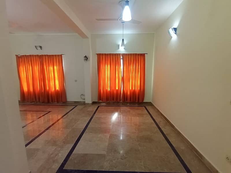 Beautiful 1 Kanal Upper Portion [Lower Lock] Available For Rent Near Lalik Jan Chowk Phase 2 DHA Phase 2 2