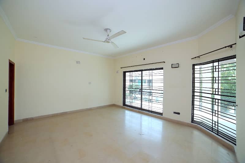 1 Kanal Upper Portion Is Available For Rent In Dha Phase 1 Near National Hospital 1