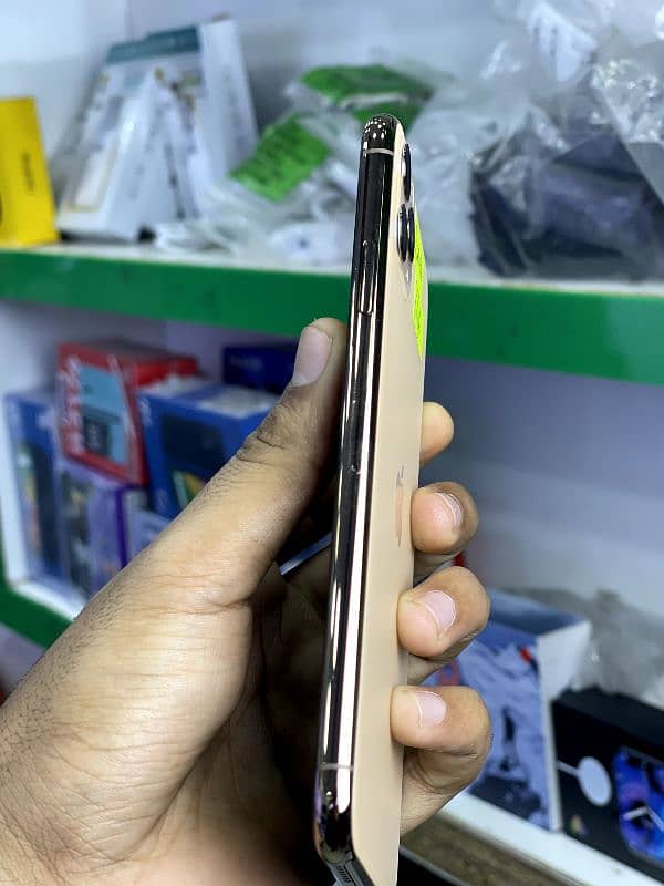 Iphone 11 pro Max 1