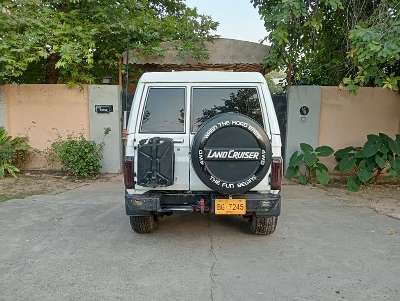 Toyota Land Cruiser 1989 Automatic 5