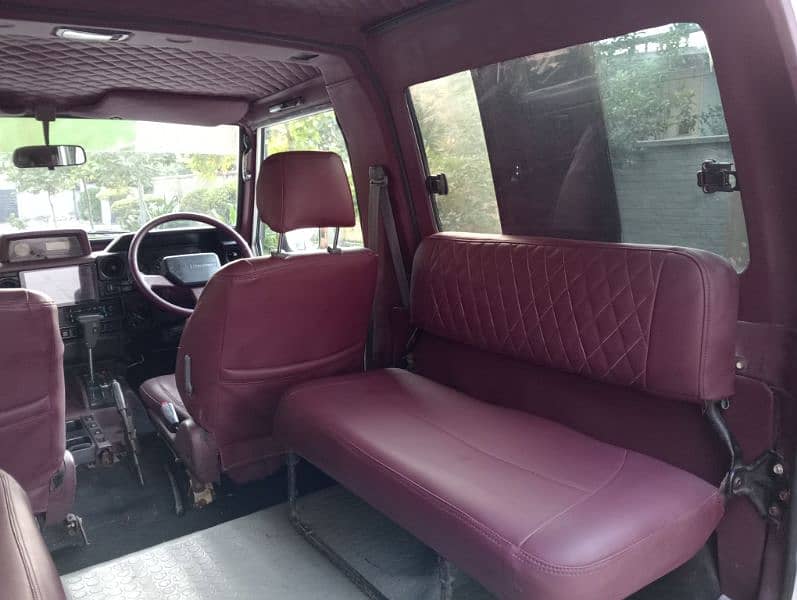 Toyota Land Cruiser 1989 Automatic 13