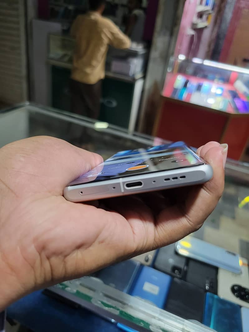 Oppo Find X6 Pro 5G 2