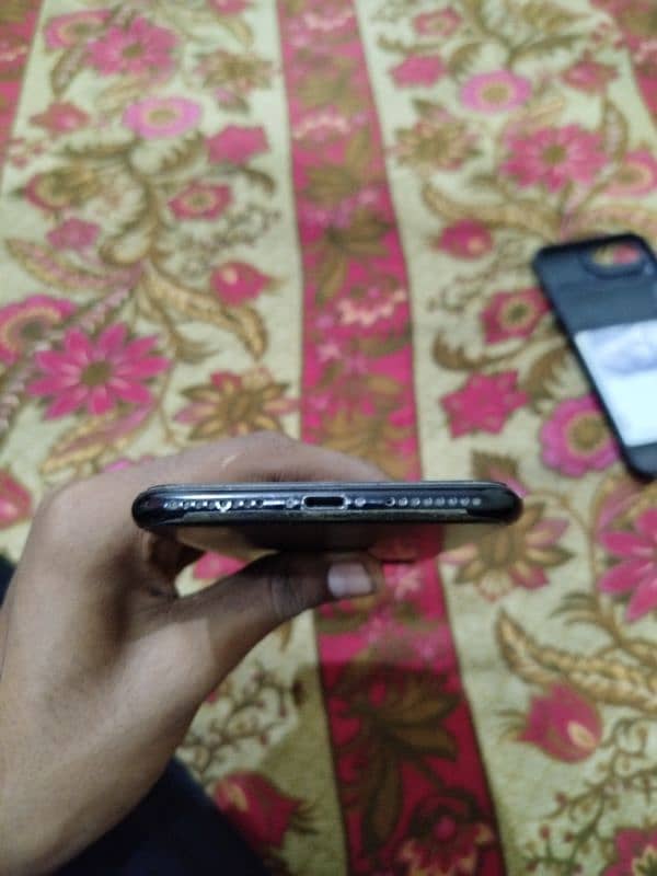 I phone 7 + 10/9 condition 128 memory 77 health 1