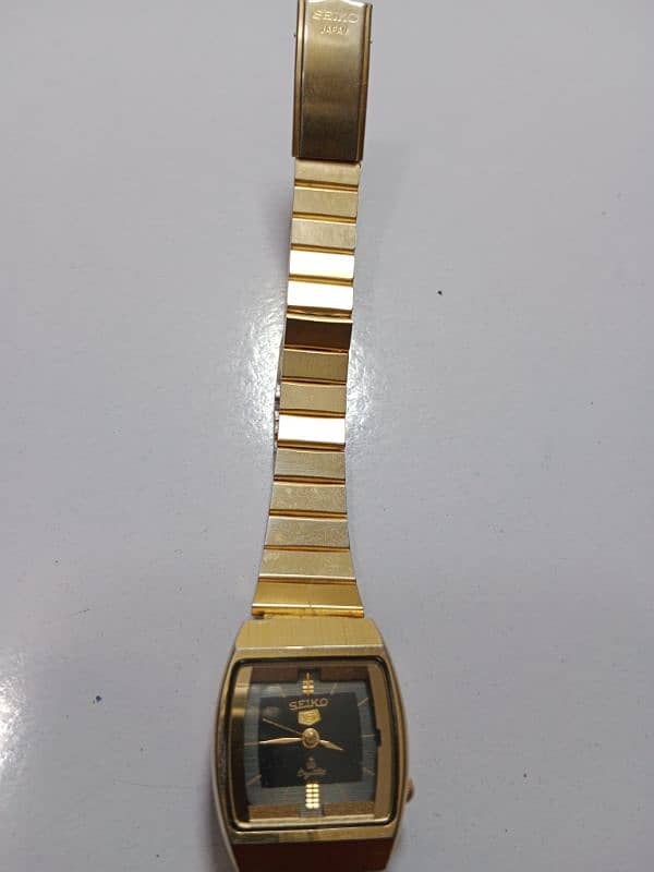 Seiko-5 watch for women's 0