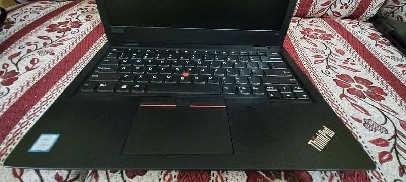 Lenovo ThinkPad Core i5 - 8th Gen 4