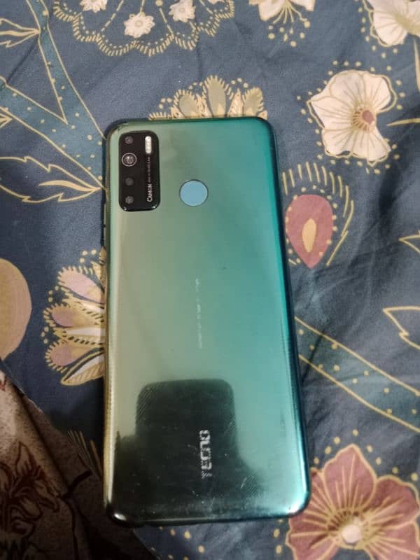 Tecno camon 15 4/64 0