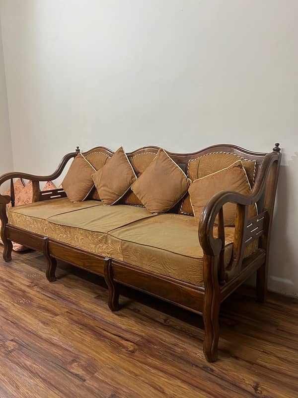 5 Seater sofa set Shesham Lakri 0