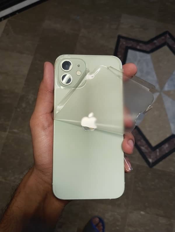 iPhone 12 green colour 1