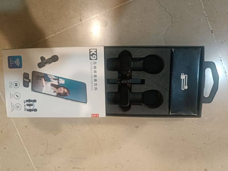 mobile mic for two persons Bluetooth connected 1