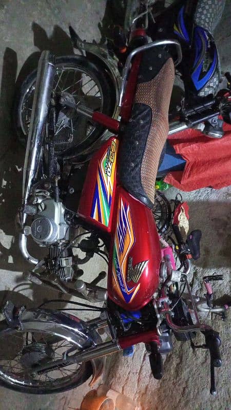 iam selling my honda 3