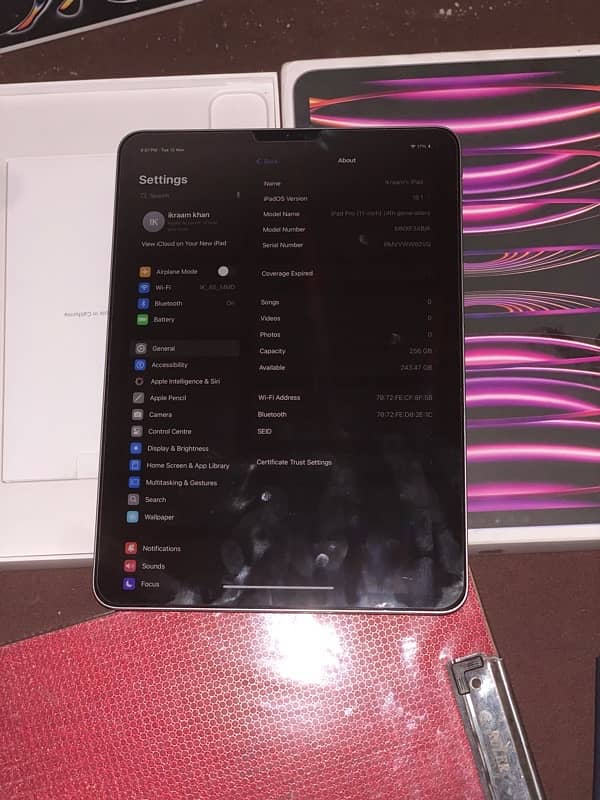 Ipad pro M2 chip 11 inch 256 GB 3