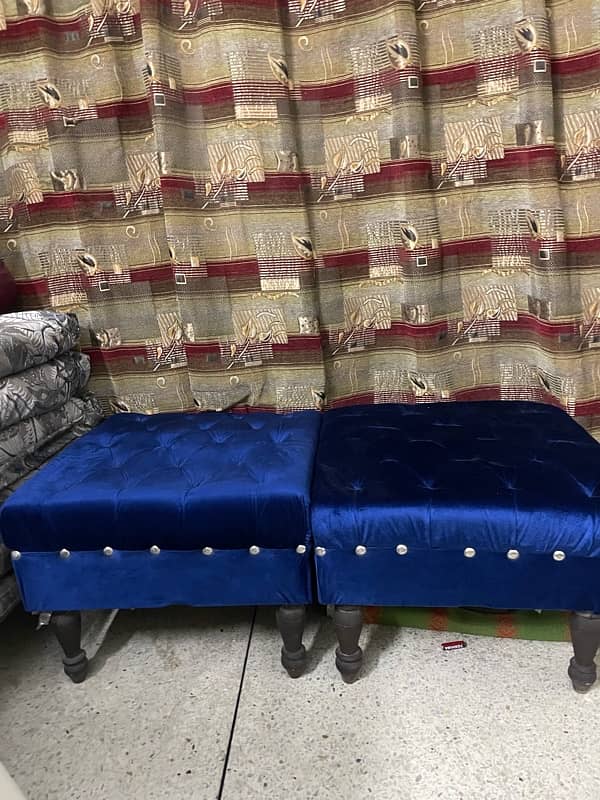 COMFORTABLE SOFA SET 3