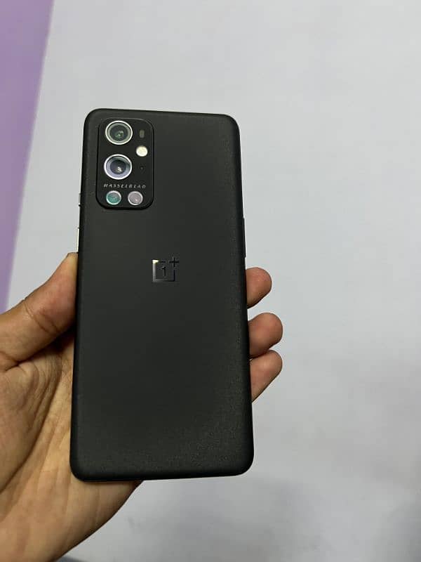 OnePlus 9 pro Black color 0